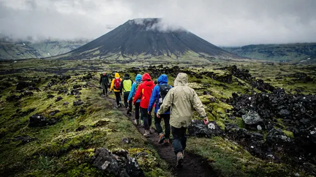 Fagradalsfjall Volcano Hike – Small Group with Local Guide