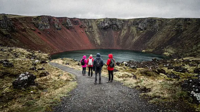 Golden Circle and Kerið Crater Small Group Tour