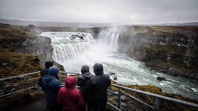 From Reykjavik: Golden Circle Full-Day Guided Trip