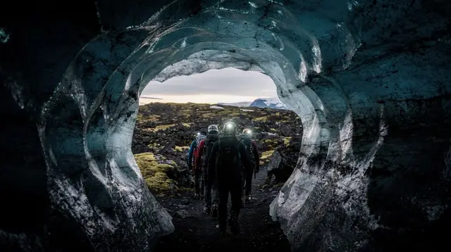 Reykjavik: South Coast and Katla Ice Cave Small Group Tour