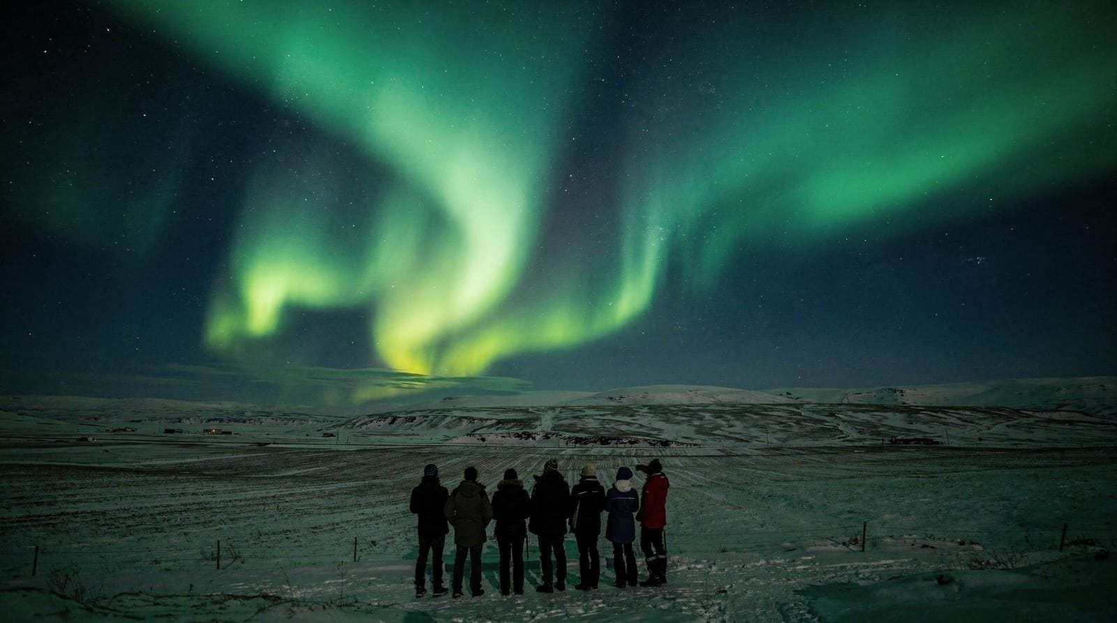 Northern Lights Tours from Reykjavik: Which One Is Worth Booking? — Northern lights tours from Reykjavik compared: bus, boat, super jeep, small grou